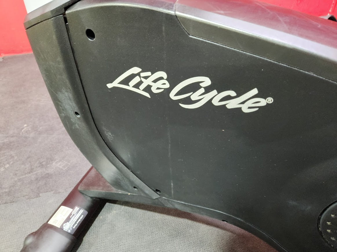 Life Fitness Lifecycle Discover SI 95C Bicicleta vertical de elevación (reacondicionados)