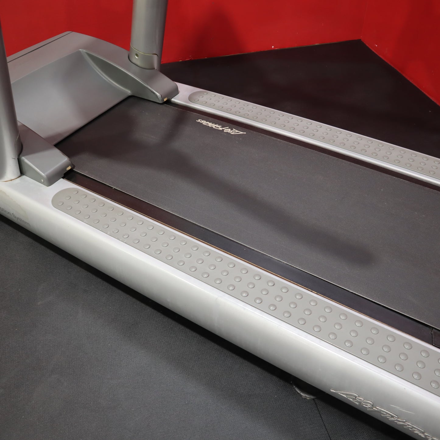 Life Fitness 95Ti Treadmill (Usado)