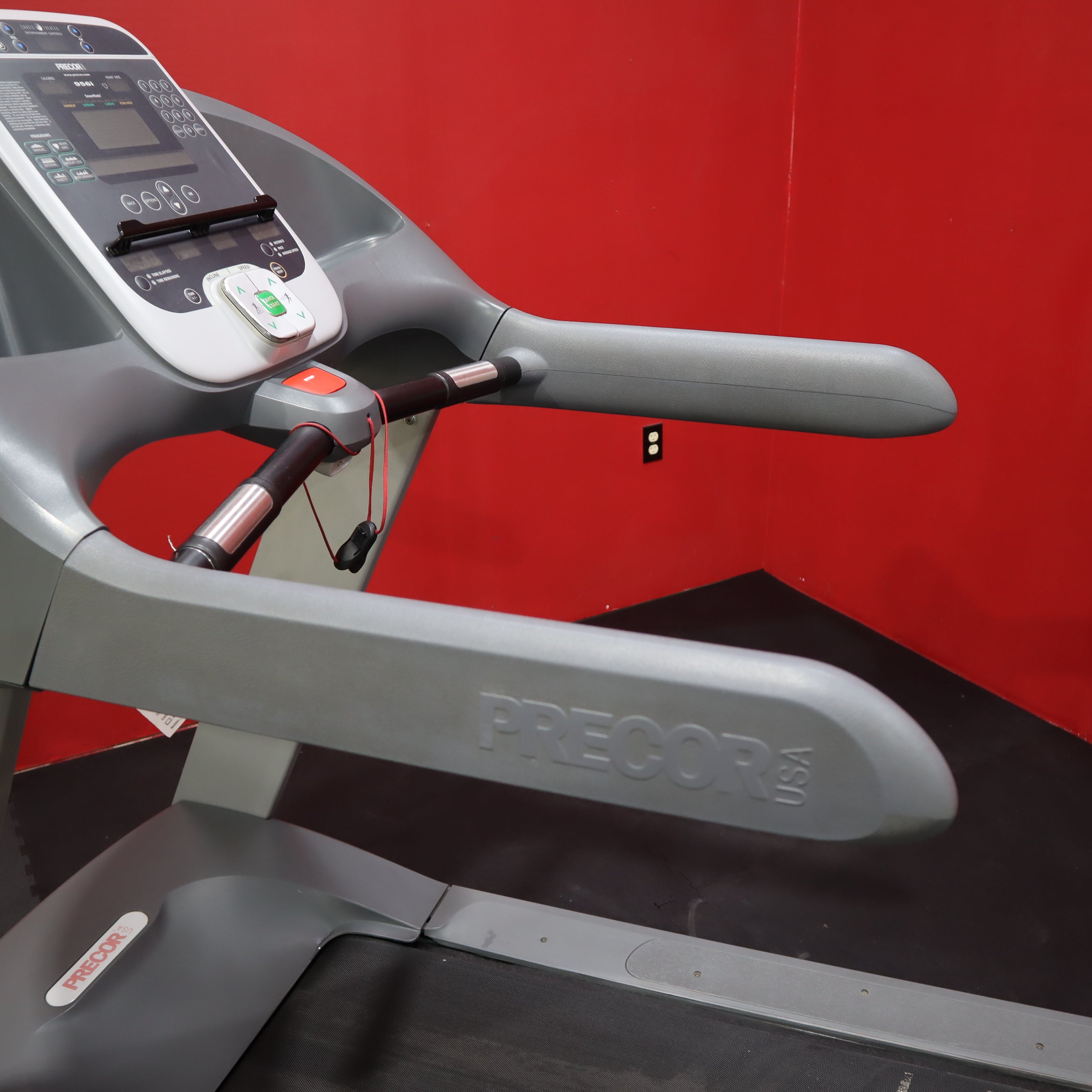 Treadmill discount precor 956i