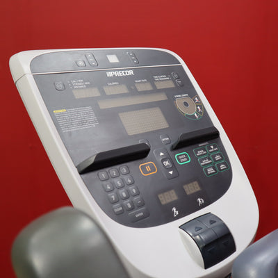 Precor AMT-12 835 Adaptive Motion Trainer (Open Stride) w/Consola P30 (Reacondicionado) * ENVÍO GRATIS *