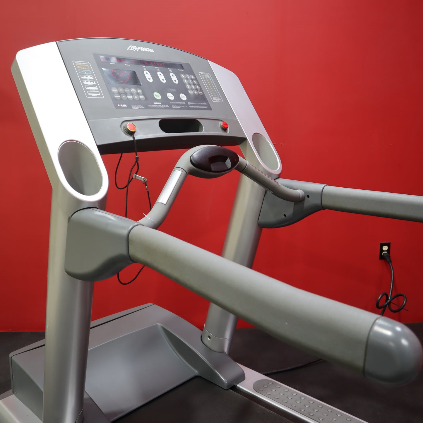 Life Fitness 95Ti Treadmill (Refurbished)