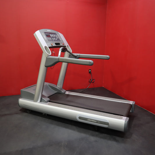 Life Fitness 95Ti Treadmill (Reacondicionado)