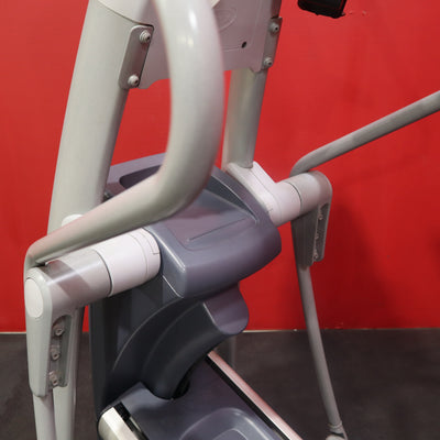 Entrenador elíptico de cuerpo total Precor EFX 576i con consola de experiencia (reformado)
