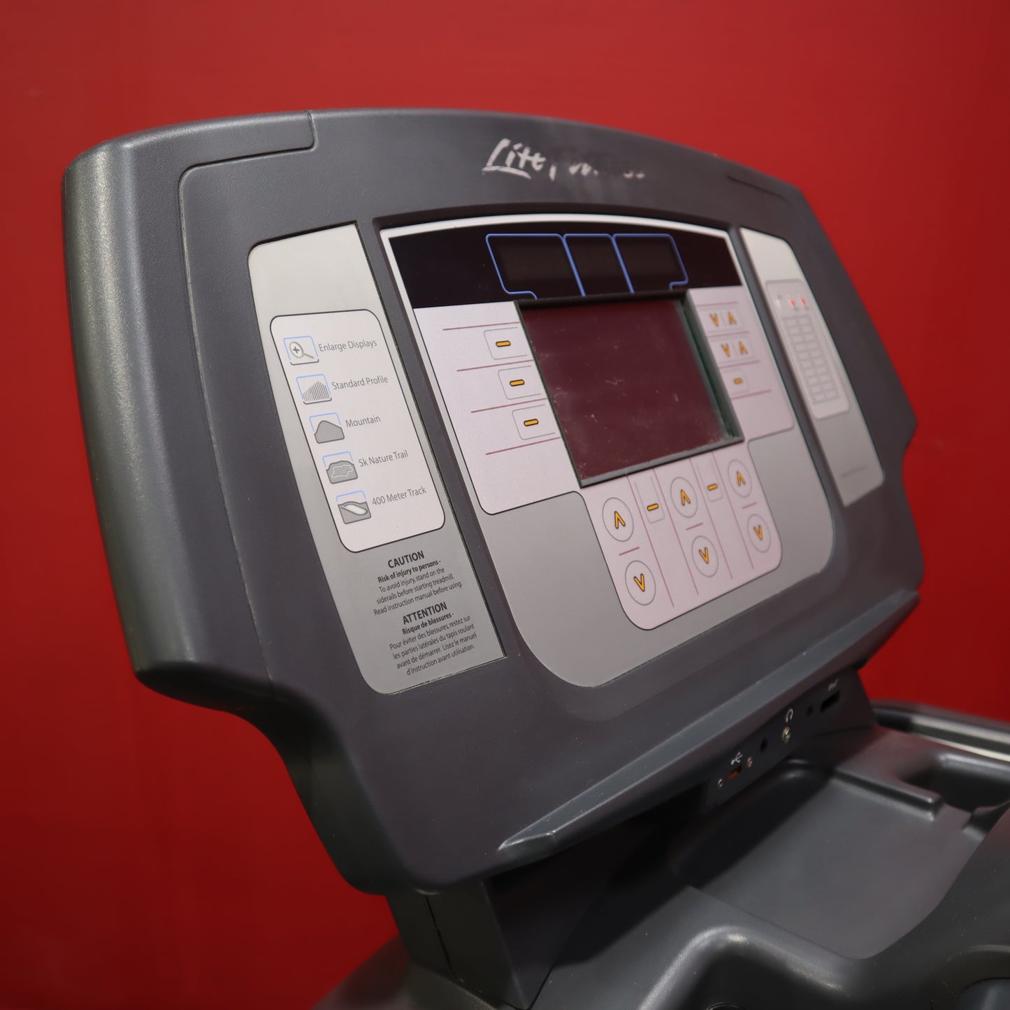 Life Fitness 95T Inspire Treadmill (Refurbished)