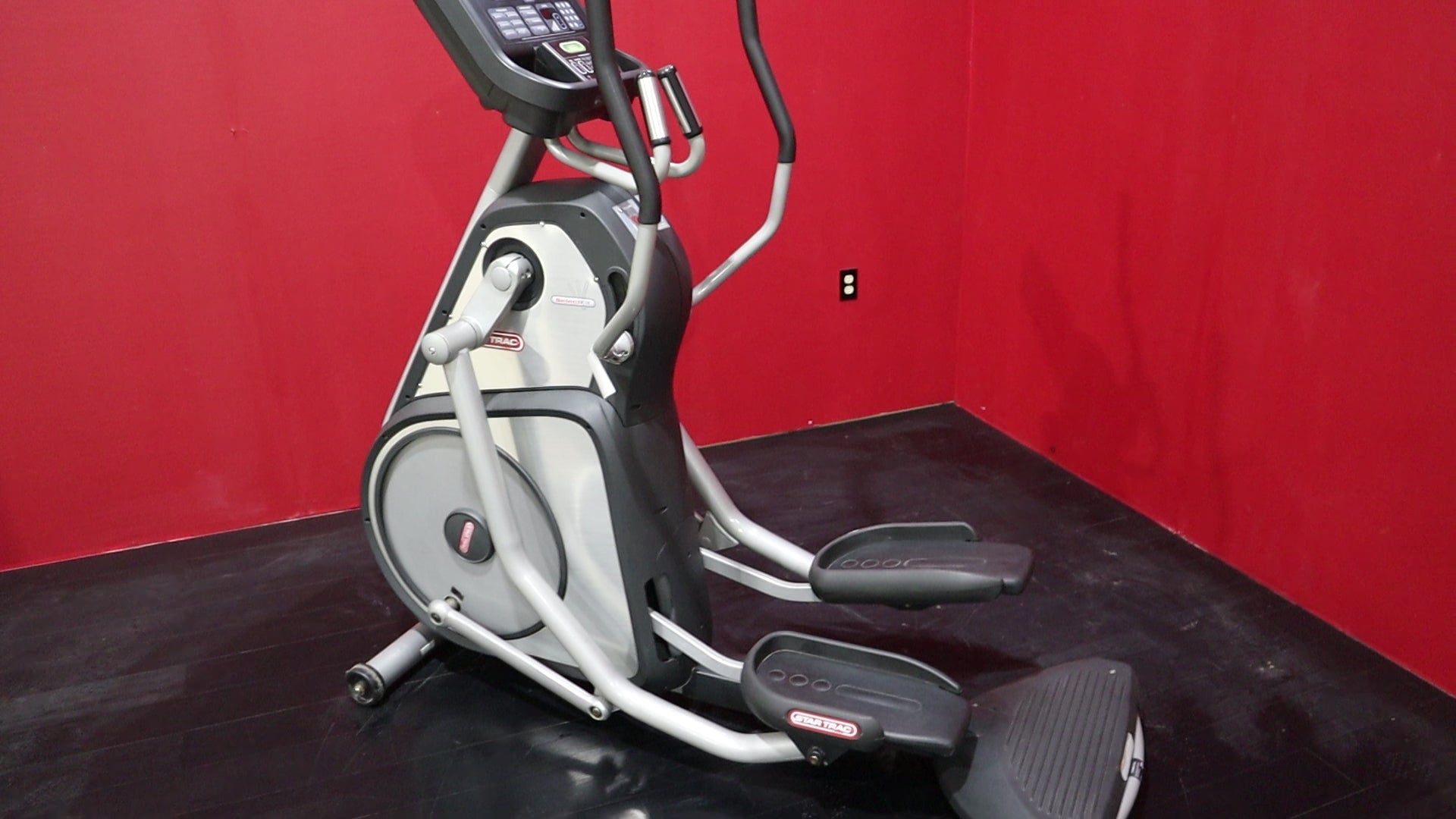 Star trac 2025 elite elliptical